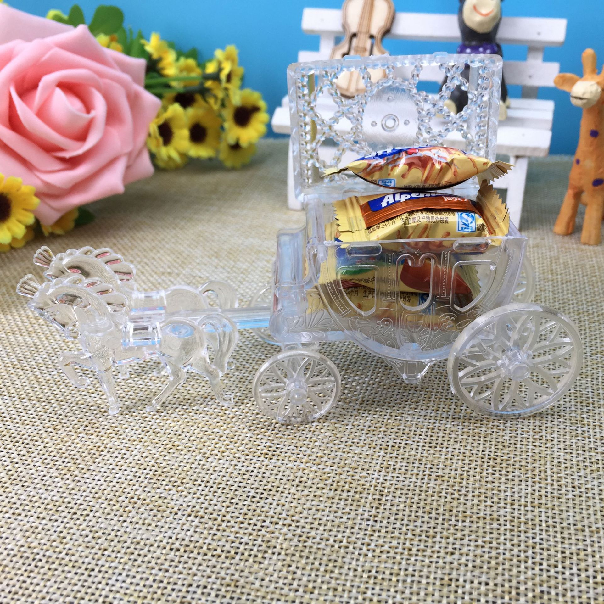 Foreign trade cross-border supply creative candy box personality Royal carriage candy box vacuum plating gold and silver factory direct sales