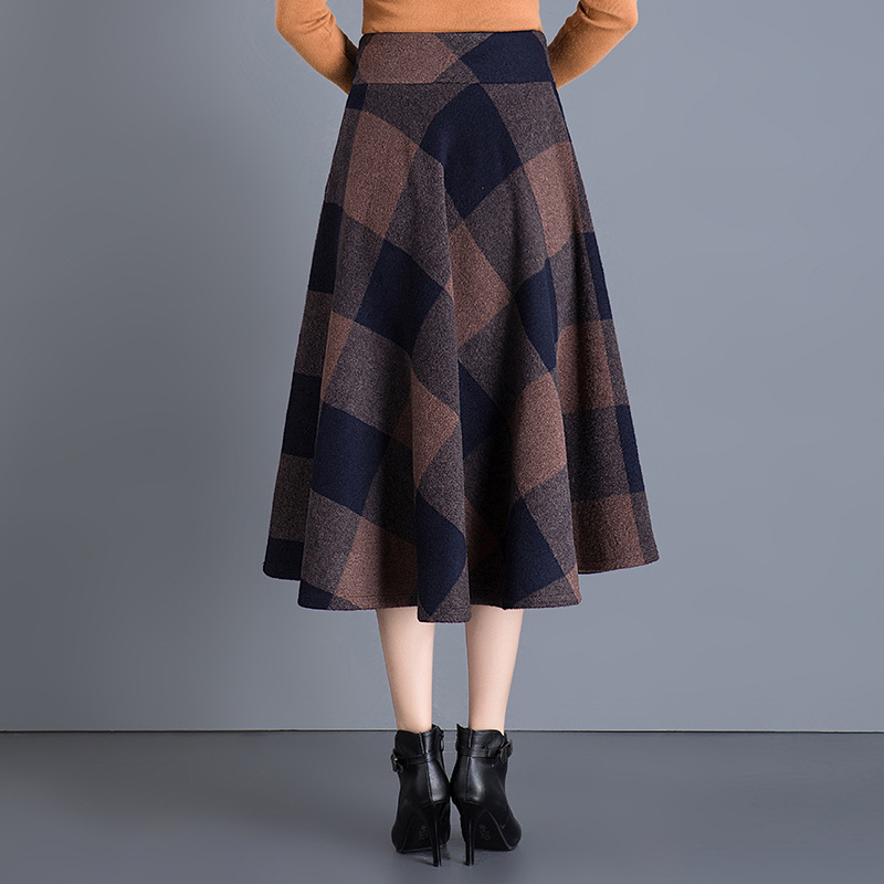 Autumn and Winter new plaid woolen skirt Women's Mid-length skirt Korean style high waist skirt retro A- line skirt slimming large swing skirt
