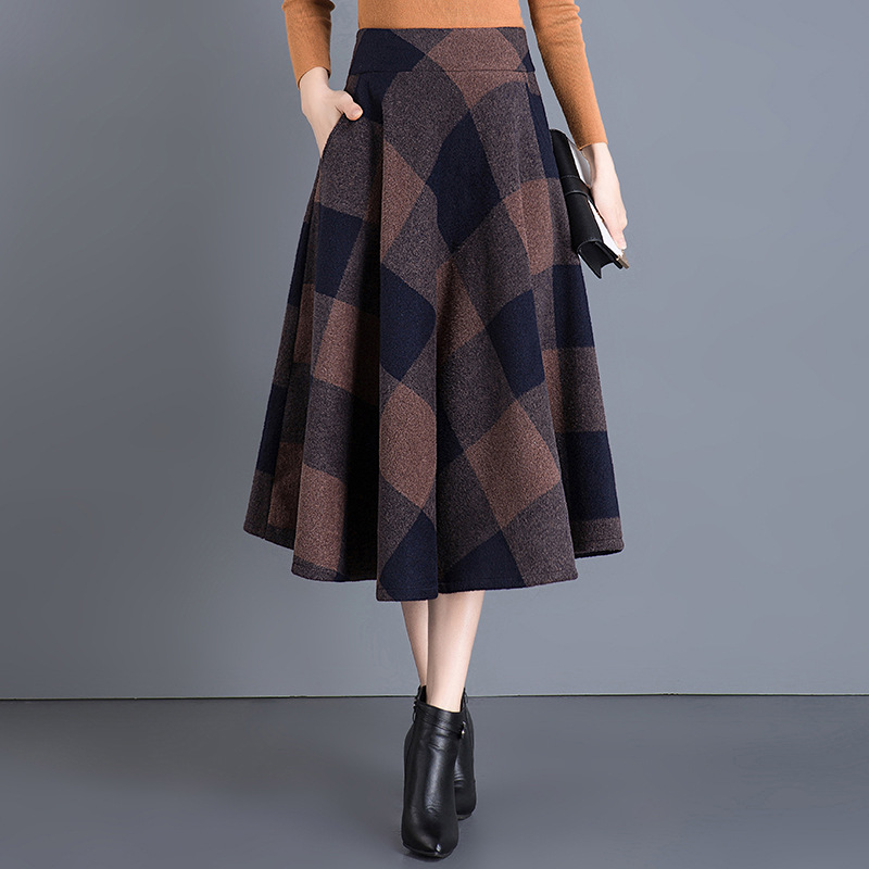 Autumn and Winter new plaid woolen skirt Women's Mid-length skirt Korean style high waist skirt retro A- line skirt slimming large swing skirt