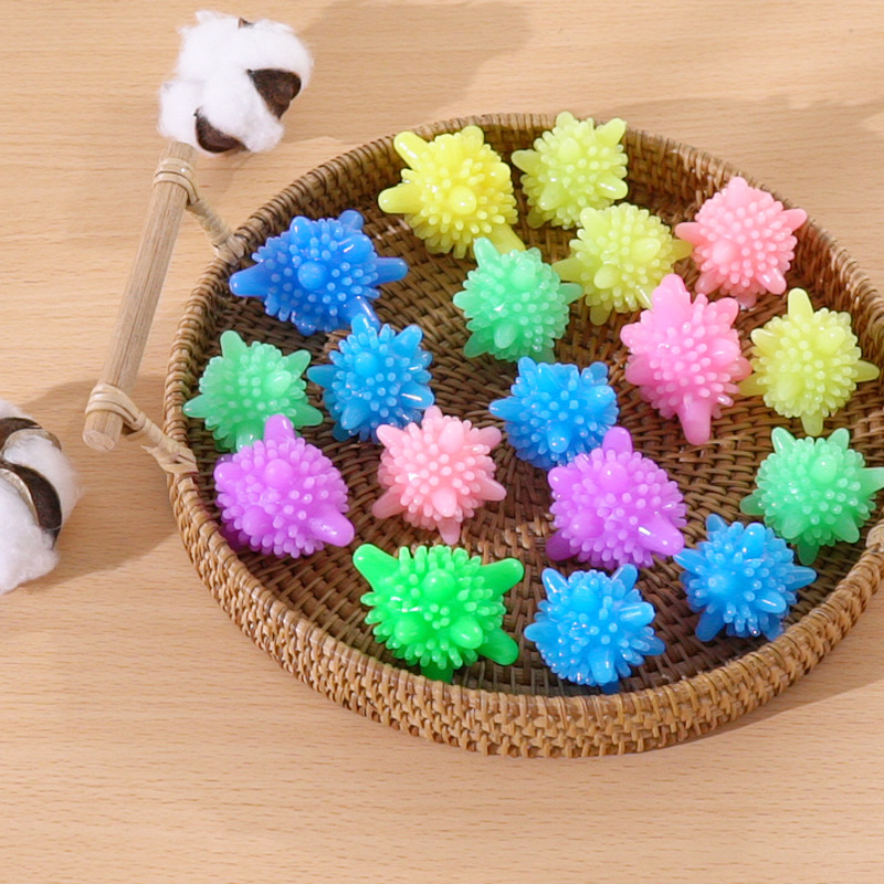 Laundry ball washing machine clothes cleaning ball 4.5cm magic PVC friction decontamination anti-winding clothes washing ball