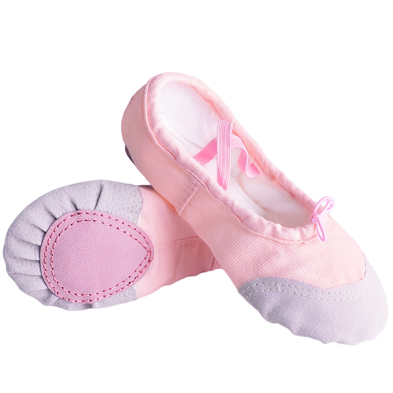 One-piece delivery children's dance shoes girls' practice shoes flesh-colored soft sole shoes Children's dancing cat claw shoes Chinese dance shoes