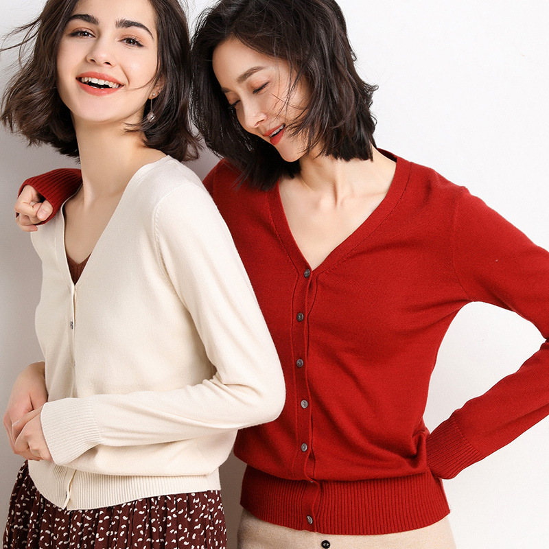 Spring and Autumn Cardigan Sweater Women's V-neck Women's Age-reducing Coat Autumn and Winter Wool Short Outer Long-sleeved Solid Color Sweater