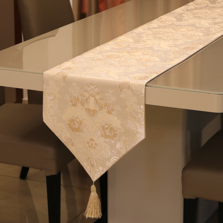 Factory Ronghe gorgeous European silver silk jacquard A simple table runner home decoration soft embroidered cross-border bed flag placemat