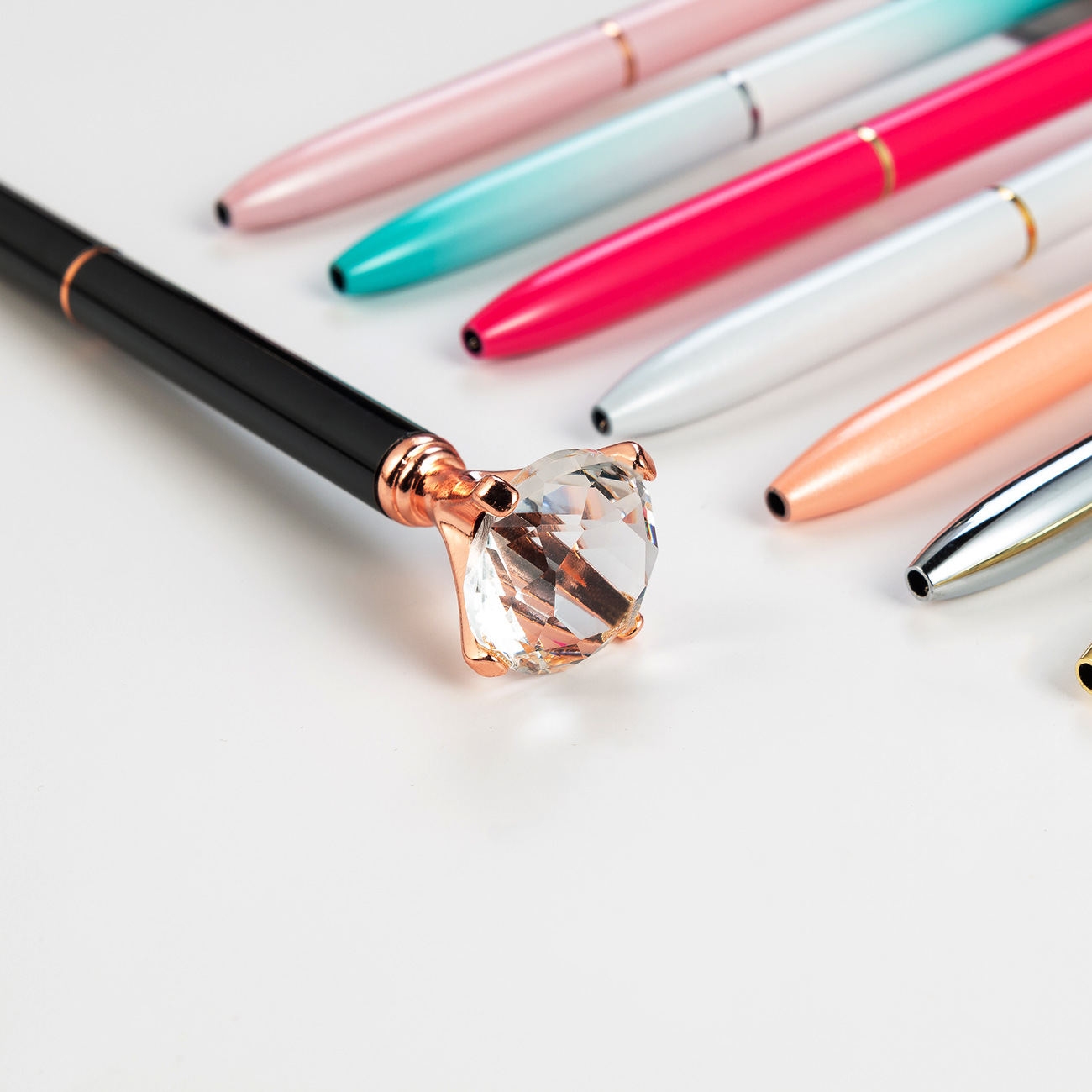 大钻石圆珠笔 创意钻石水晶头圆珠笔 签字笔商务礼品广告笔专定