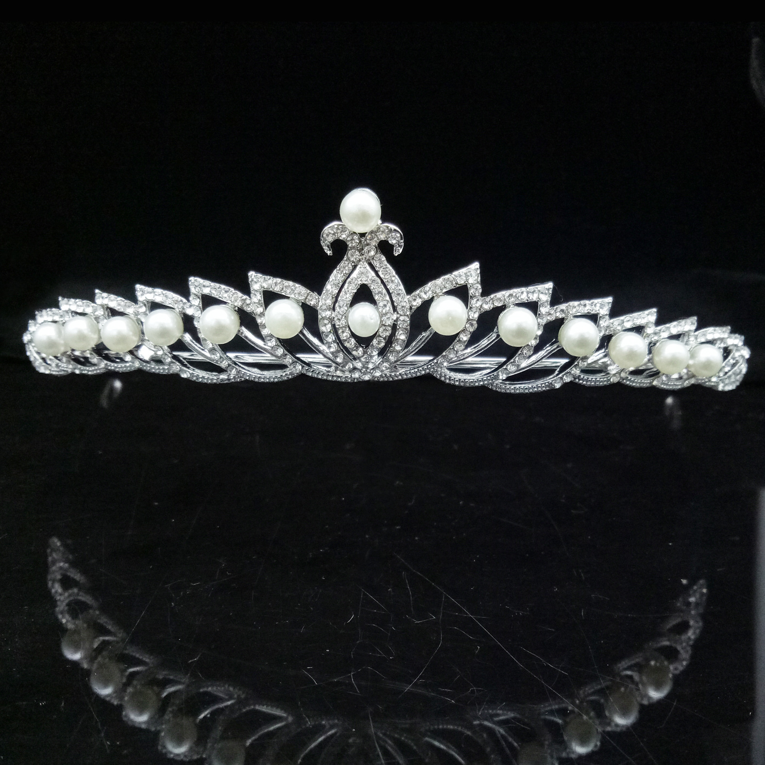 Korean Style Simple Bride Pearl Wedding Crown Headwear Rhinestone Baroque Headband Jewelry Princess Party Crown