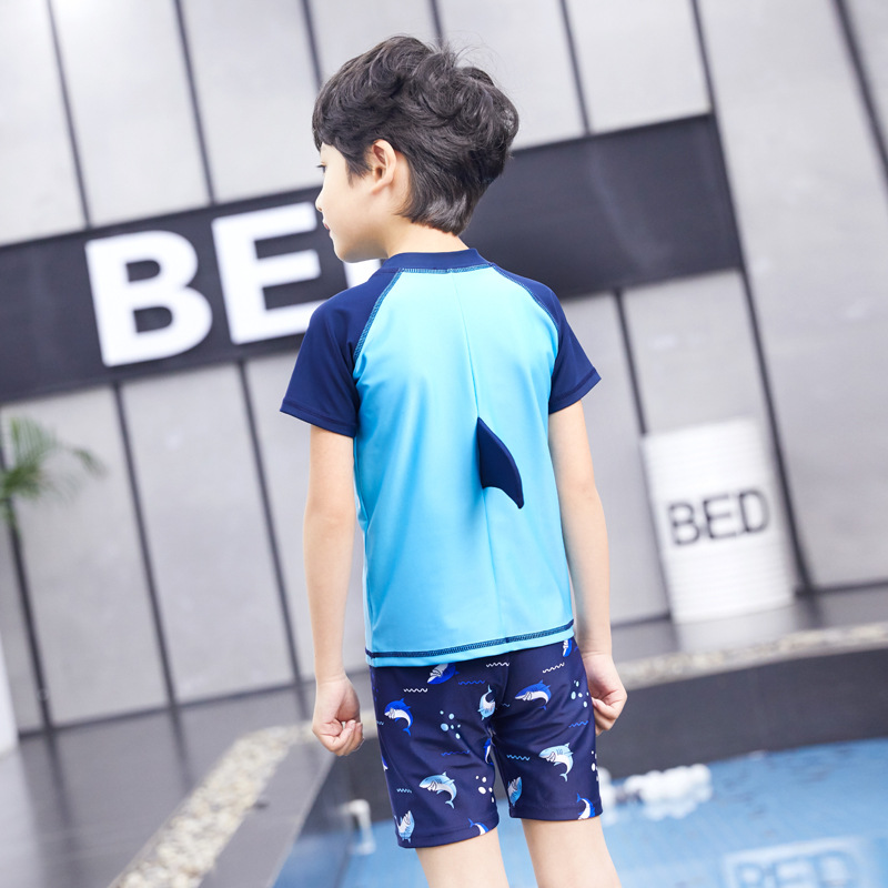 New children's swimsuit boys' shark baby children's swimsuit boys' split swimming trunks sun protection swimsuit 2024