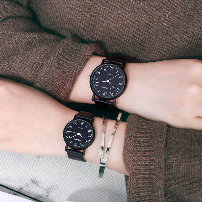 Fashionable watch for female students Korean simple fashionable ulzzang casual men's atmospheric retro college style lovers watch