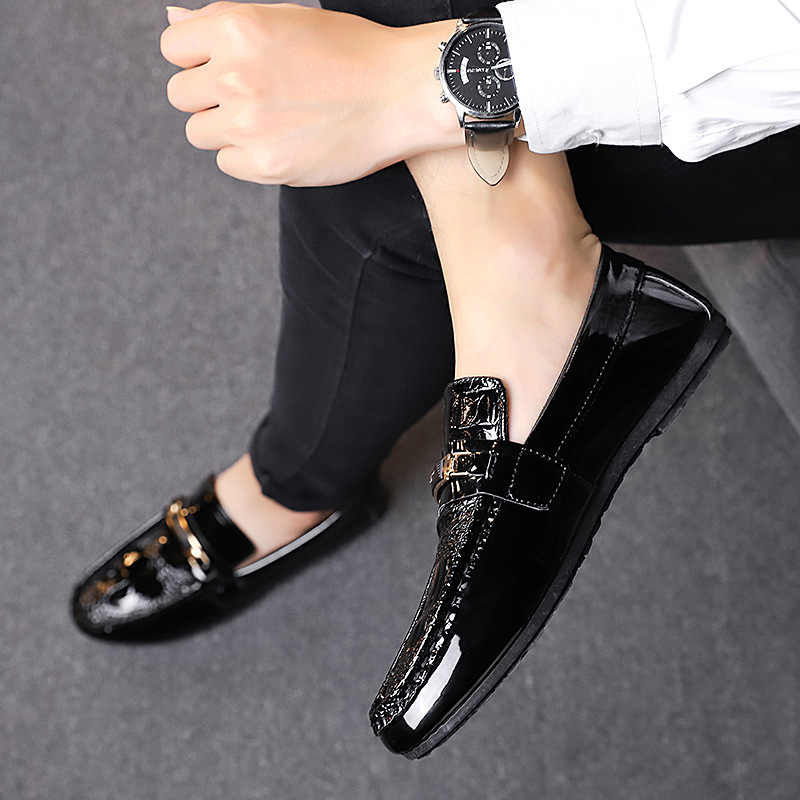 2023 spring all-match men's Bean shoes men's social people Korean lazy casual shoes hair stylist bright leather shoes