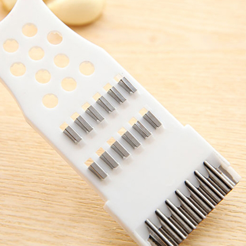 Plastic peeler multi-function vegetable cutter grater shredded peeler kitchen helper wholesale