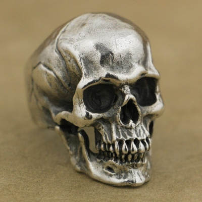 Cross-border e-commerce hot sale new men's retro crack skull ring toothless ghost evil ins wholesale