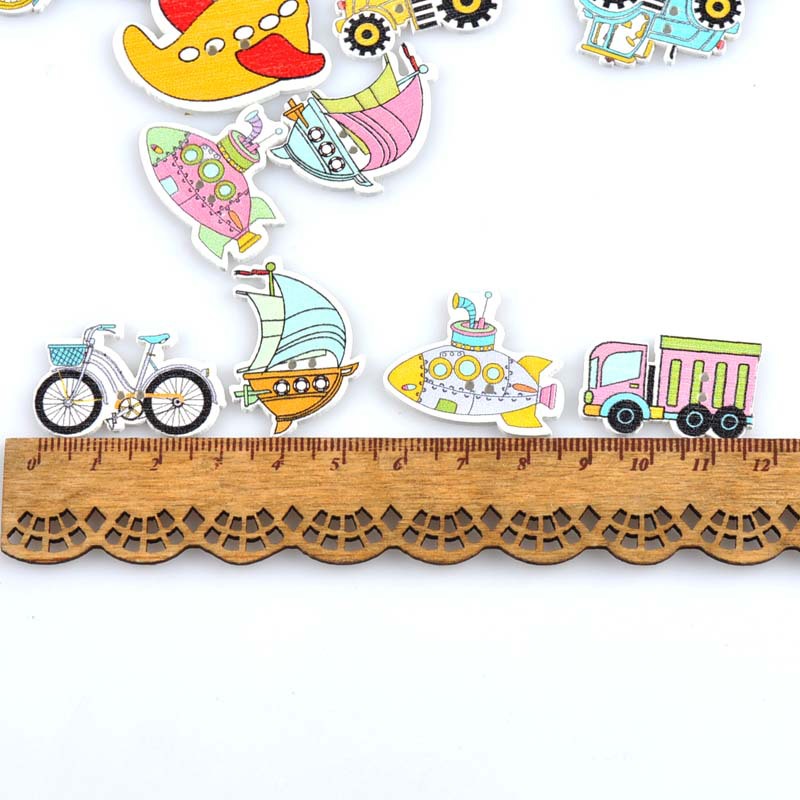 AliExpress eBay best selling wooden buttons cartoon vehicle shape printing buckle environmental protection children's toy buckle