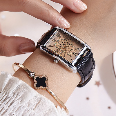 Brand Women's Couple Watch Korean Fashion Student Casual Belt Watch Men's Women's Quartz Watch