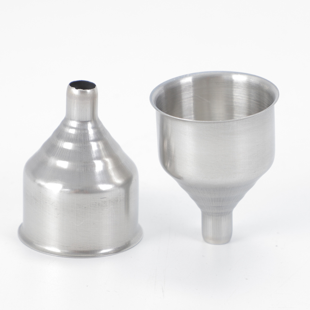 Factory Direct supply metal wine set matching mesh oil strainer stainless steel funnel kitchen supplies accessories
