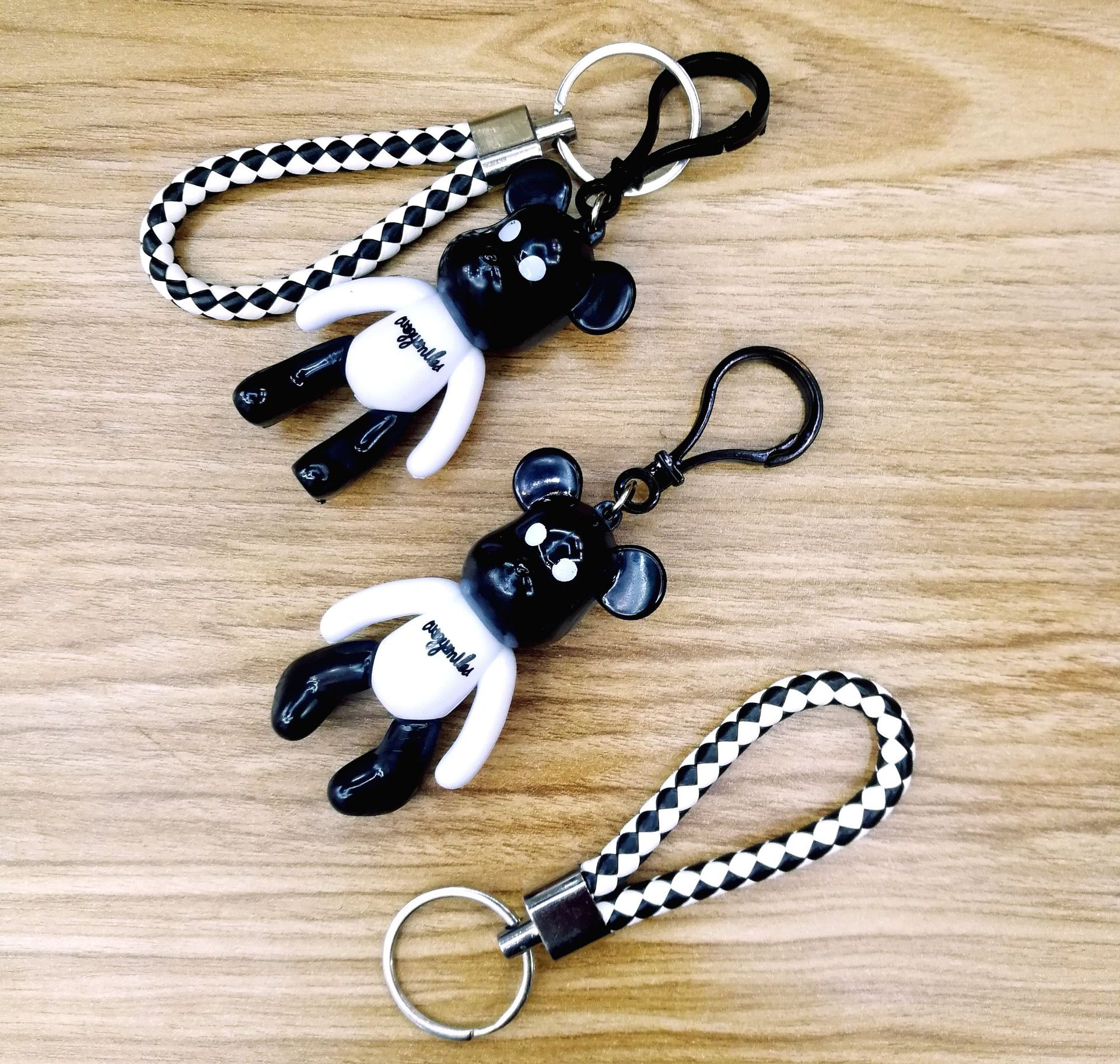 Cartoon Violence Bear Keychain High-end Car Key Pendant pu Leather Men and Women Couple Bag Hanging Keychain