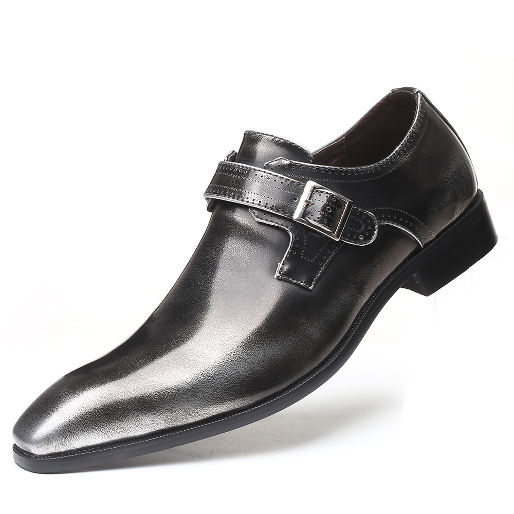 2023 Neue Herrenschuhe aus britischem Leder mit spitzer Spitze und Schnalle, niedrigem Absatz, einlagige Schuhe, große Herrenschuhe mit Überbein, grenzüberschreitender Außenhandel_voghion.com