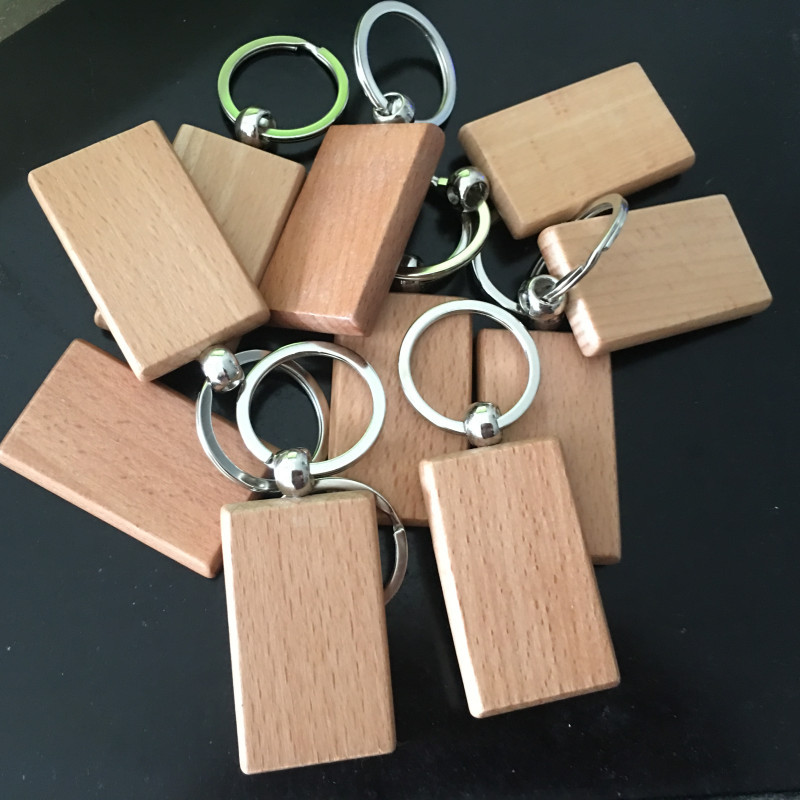 Wholesale in stock wood products solid wood creative key ring beech wood key chain pendant home supplies