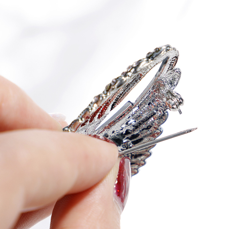 2022 Esiya New Fashion Cute Diamond Angel Wings Men's and Women's Brooch Coat Accessories Trendy Corsage