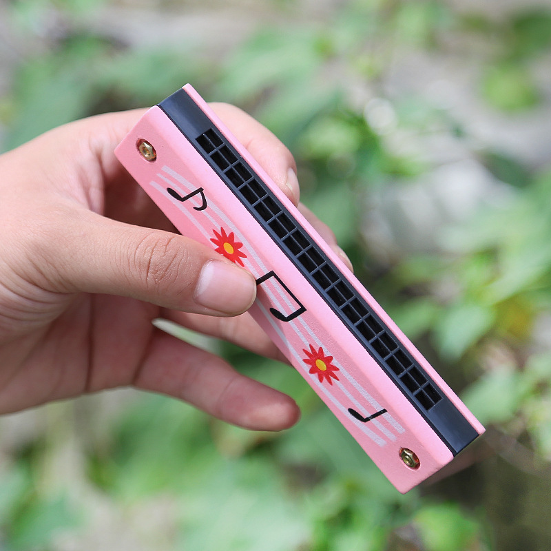 子供のハーモニカの創意音楽の教具幼稚園の小学生は初めて楽器の16穴の木製のハーモニカを吹きます。|undefined