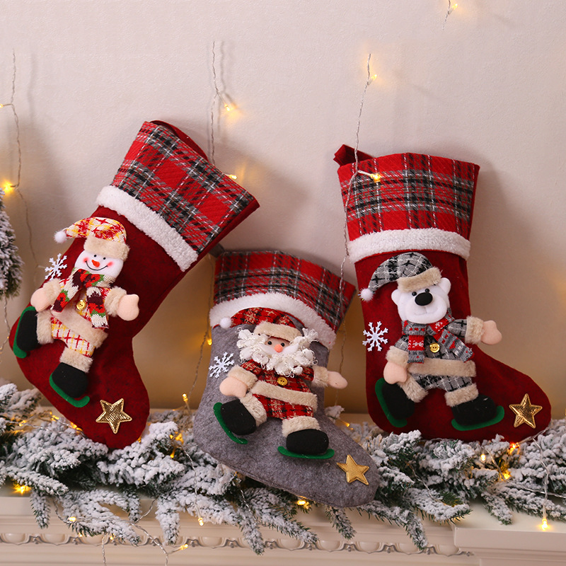 Large plaid Christmas doll socks Christmas decorations children's gift bag candy socks gift bag