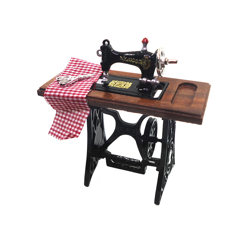 1:12 doll house accessories dollhouse mini nostalgic with scissors Plaid sewing machine model