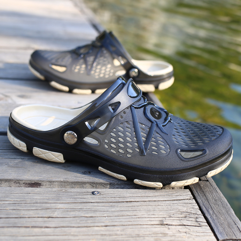 2023 Summer foreign trade new couple sandals closed toe hollow jelly shoes breathable large size men's beach hole shoes