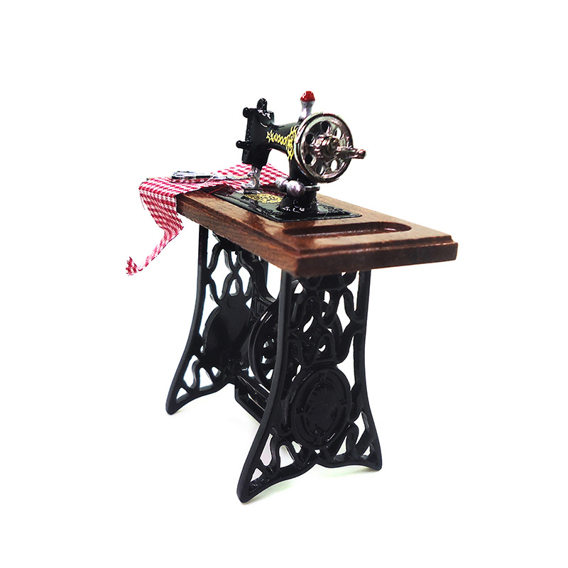 1:12 doll house accessories dollhouse mini nostalgic with scissors Plaid sewing machine model