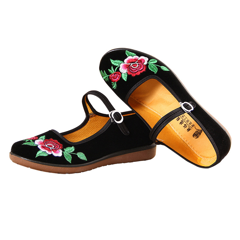 2024 old Beijing cloth shoes women's new mother ancient costume embroidered shoes ancient style hanfu work flat etiquette black cloth shoes
