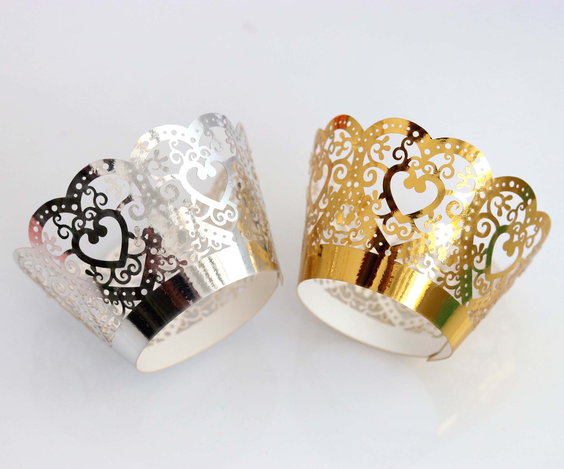 New laser hollow paper edge baking egg tart Cup decorative lace cake holder love paper cup wholesale