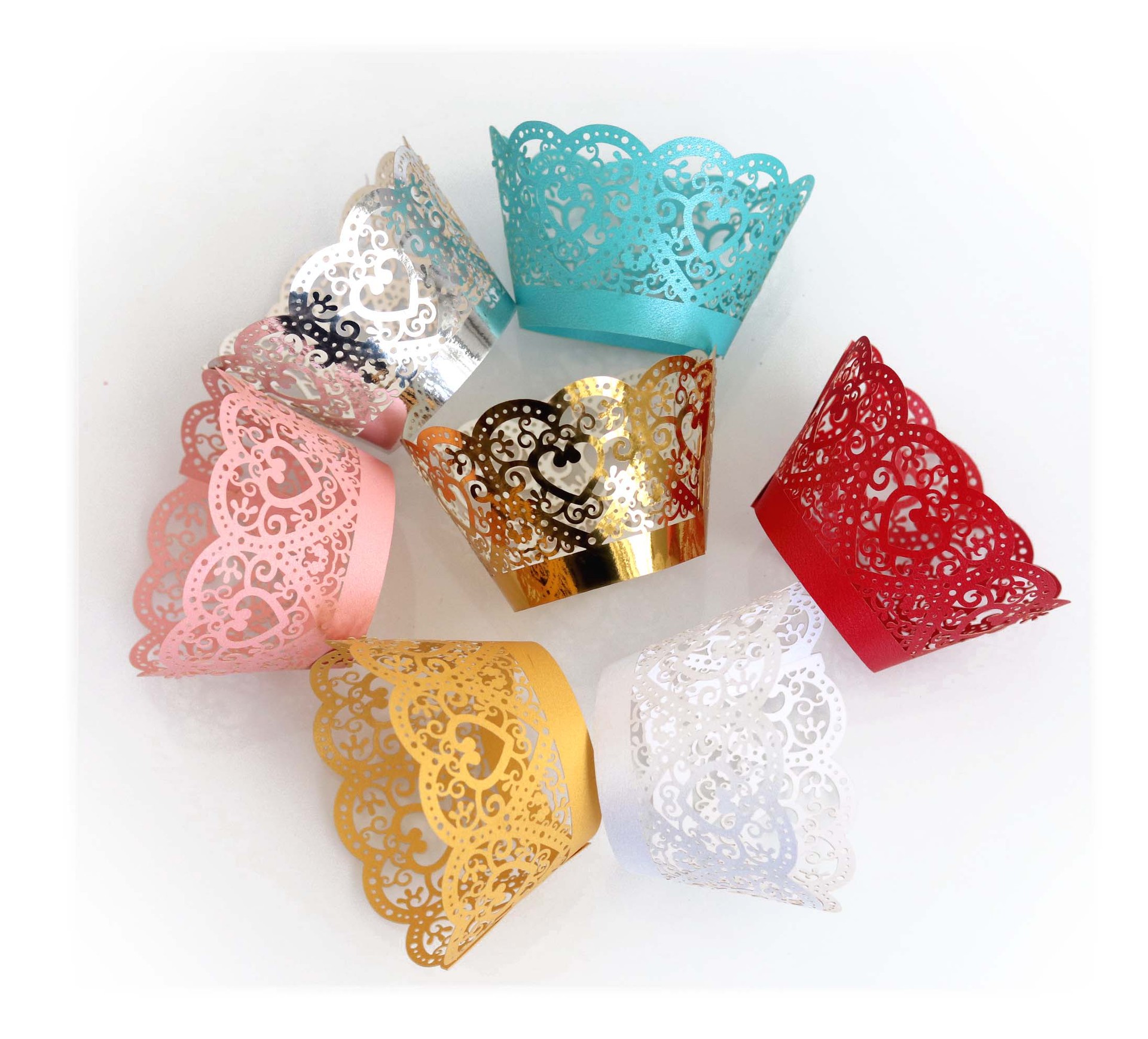New laser hollow paper edge baking egg tart Cup decorative lace cake holder love paper cup wholesale