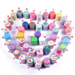 Factory direct oil-proof high temperature cake cup paper holder Valentine's Day cake paper holder PVC barrel wrapping paper pattern random