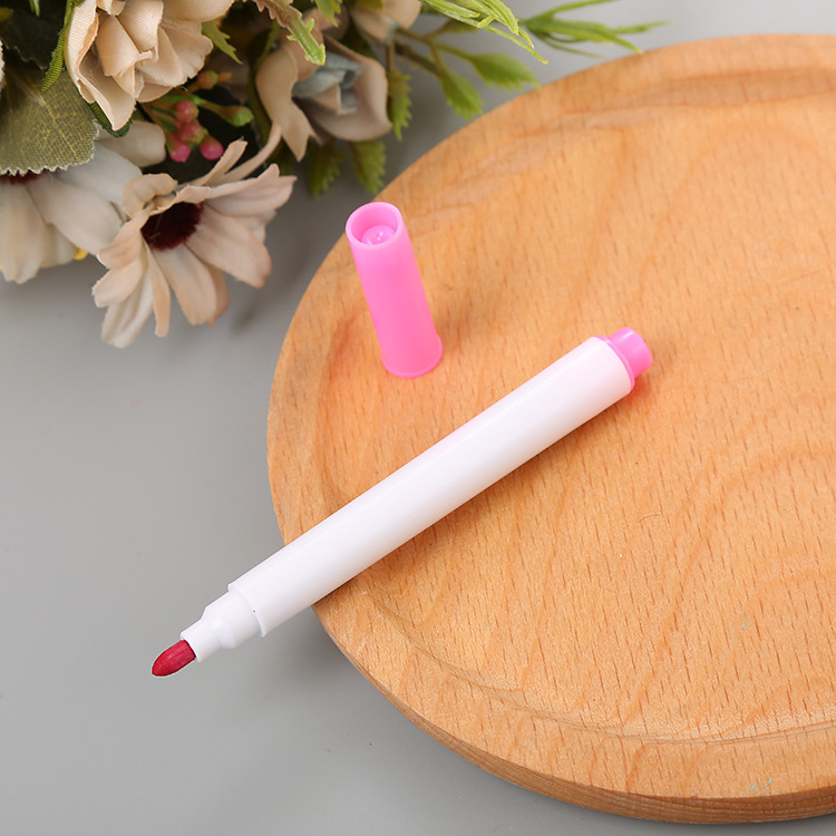 Environmental protection children's whiteboard pen student color repeatedly erasable whiteboard pen office fine nib water-based marker wholesale