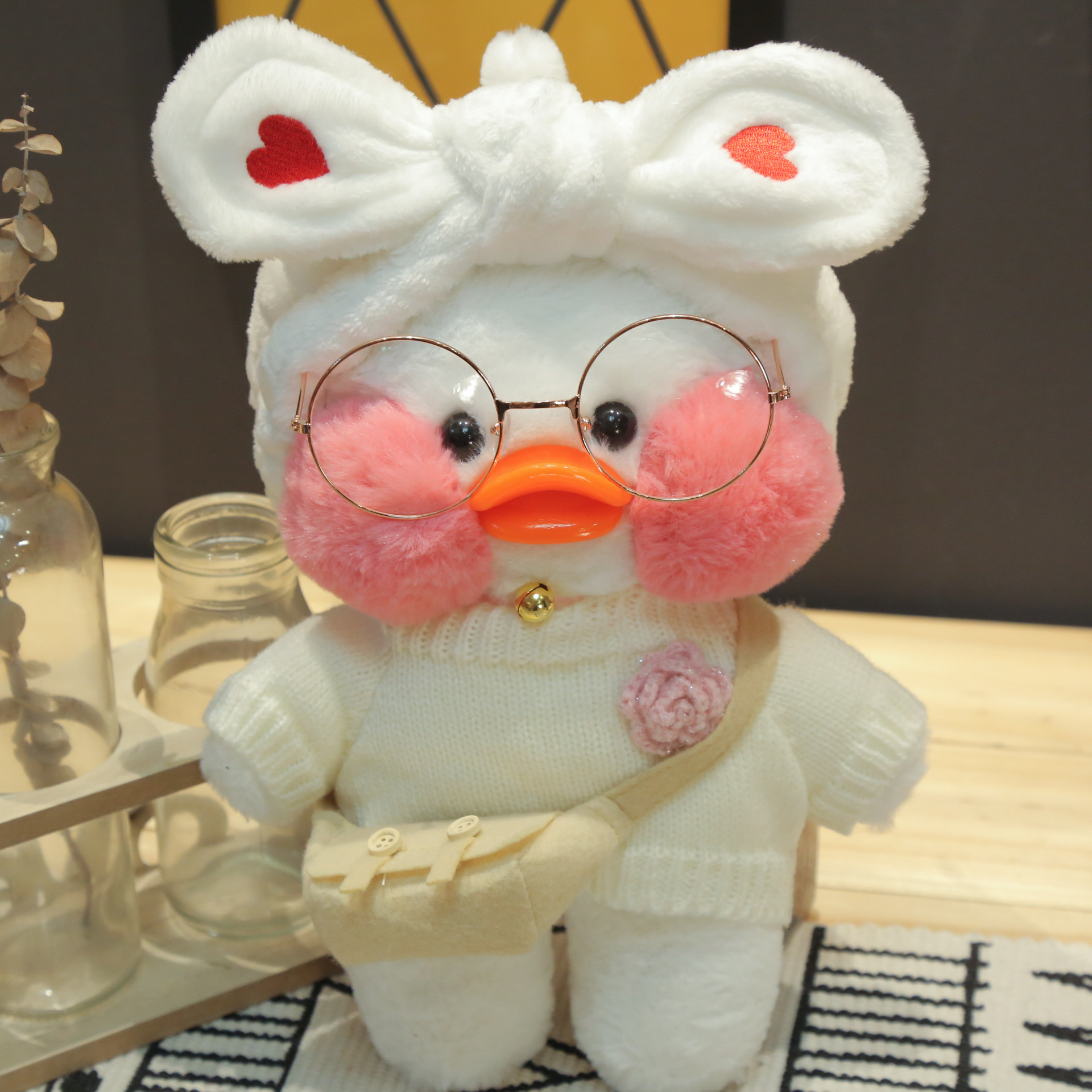 White ins Cyber Celebrity Hyaluronic Acid Duck Little Yellow Duck Plush Toy Hand Warming Pillow Doll Birthday Gift