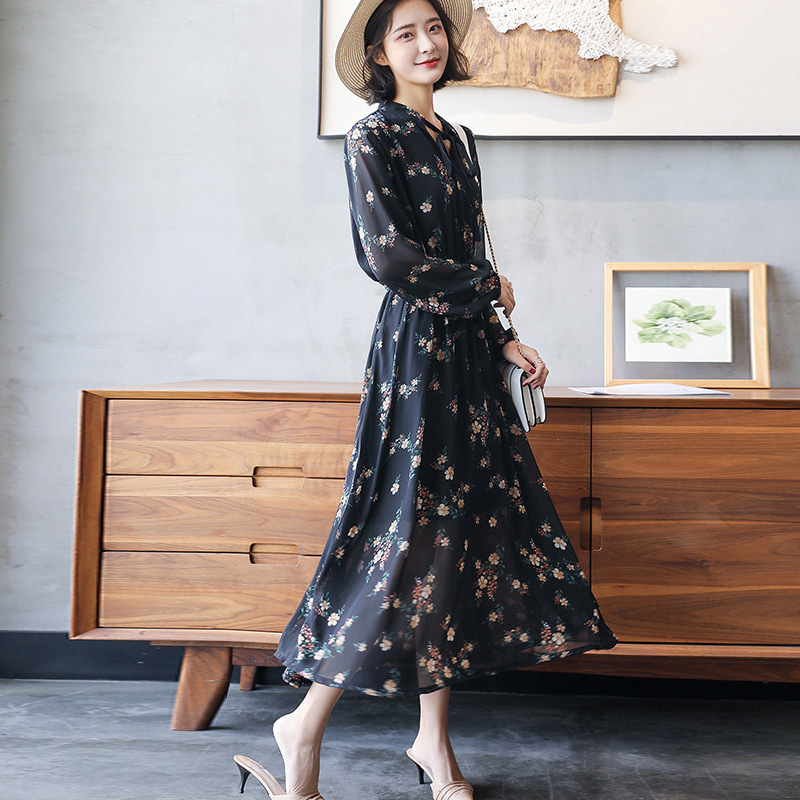 Korean Chiffon Dress Spring and Autumn 2023 New Women's Tight Waist Slimming Elegant Long Sleeve Floral Pleated Dress