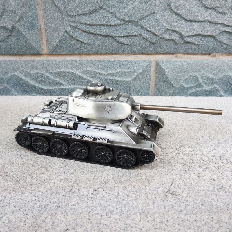 Wholesale zinc alloy tank simulation military model Metal Crafts Home ornaments retro T34