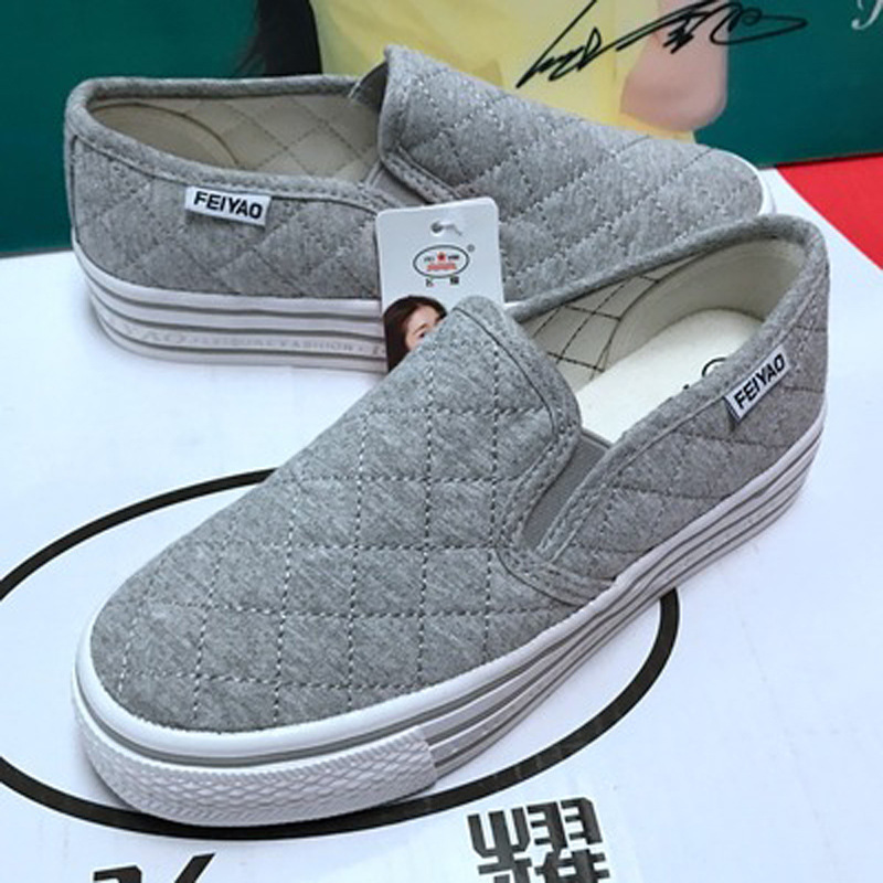 Lazy Shoes New Korean Style Slip-on Women's Shoes Thick Sole Girl's Canvas Shoes White Shoes Women's Breathable White Shoes
