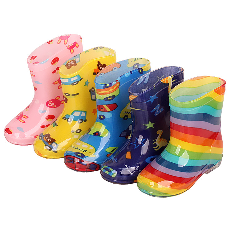 Children's rain boots, rainbow design for girls—exported to Japan, cute student water boots for boys, sourced directly from the manufacturer.