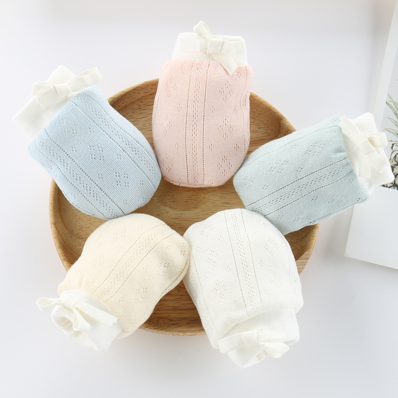 Autumn and Winter Baby Anti-scratch Gloves Thread Material Warm Breathable Gloves Drawstring Design Cotton Soft Small Gloves