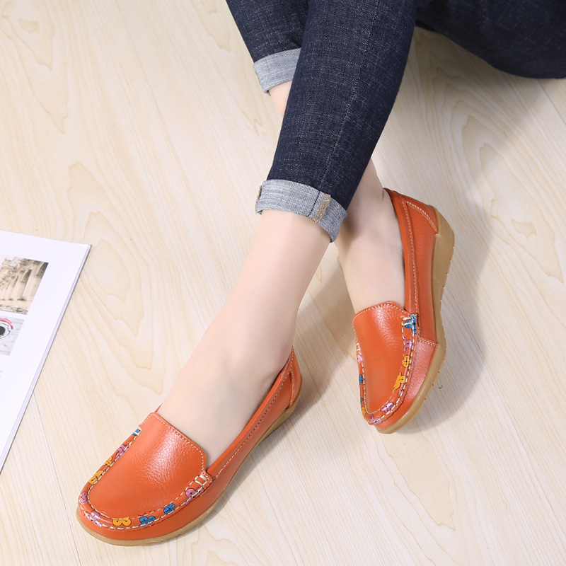 Foreign trade women's shoes autumn casual mom shoes genuine leather soft bottom peas shoes wear-resistant non-slip all-match casual shoes plus size
