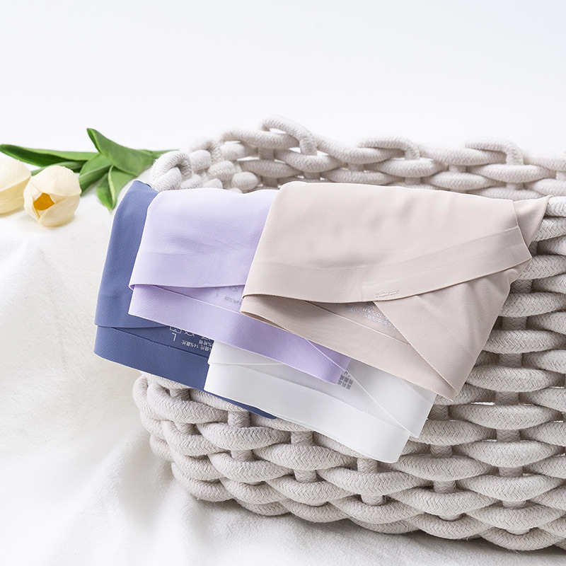 New pregnant women's underwear Ice Silk seamless low waist pregnant women's comfortable breathable cotton crotch pants women's factory wholesale