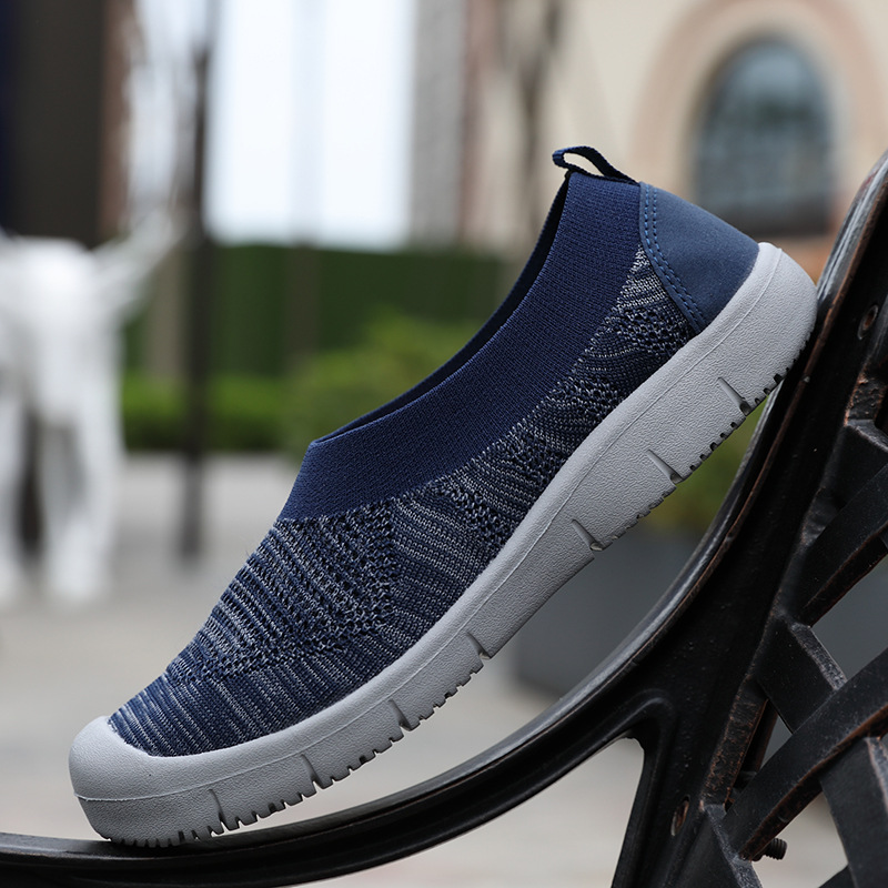 2019 New Cross-border Large Size Women's Shoes Middle-aged Mother's Shoes Fly-woven Breathable Mesh Toe Flat Shoes Casual Shoes for Women