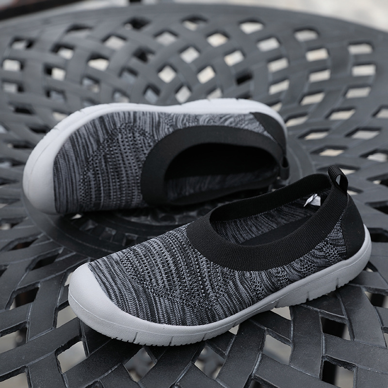 2019 New Cross-border Large Size Women's Shoes Middle-aged Mother's Shoes Fly-woven Breathable Mesh Toe Flat Shoes Casual Shoes for Women