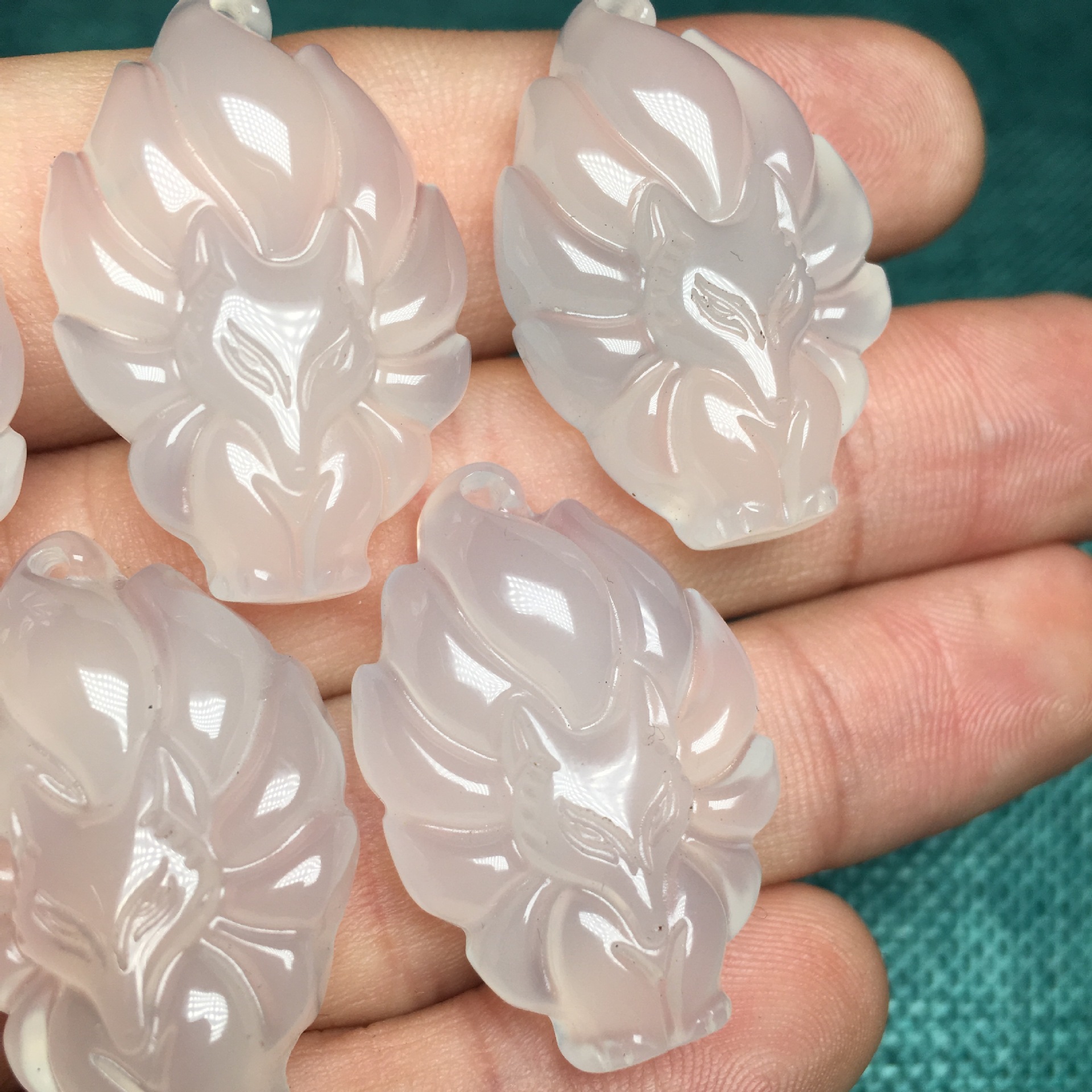 White chalcedony Nine-Tailed Fox pendant chalcedony agate Nine-Tailed Fox pendant Jade Nine-Tailed Fox pendant