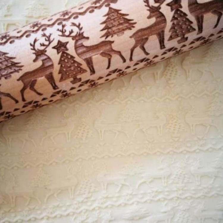 Hot Selling Christmas Elk Printing Rolling Pin Laser Carved Solid Wood Rolling Pin Baking Embossed Cookie Props