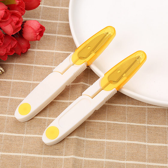 Cross stitch small scissors transparent thread head scissors with cover safety sewing scissors household U-shaped plastic spring yarn scissors wholesale