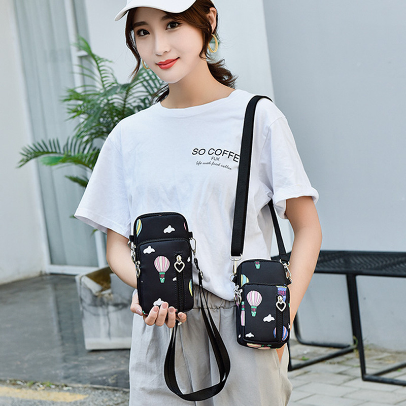 Wholesale 2022 new mobile phone bag women's crossbody small bag mini fashion vertical shoulder cloth bag coin purse mobile phone bag