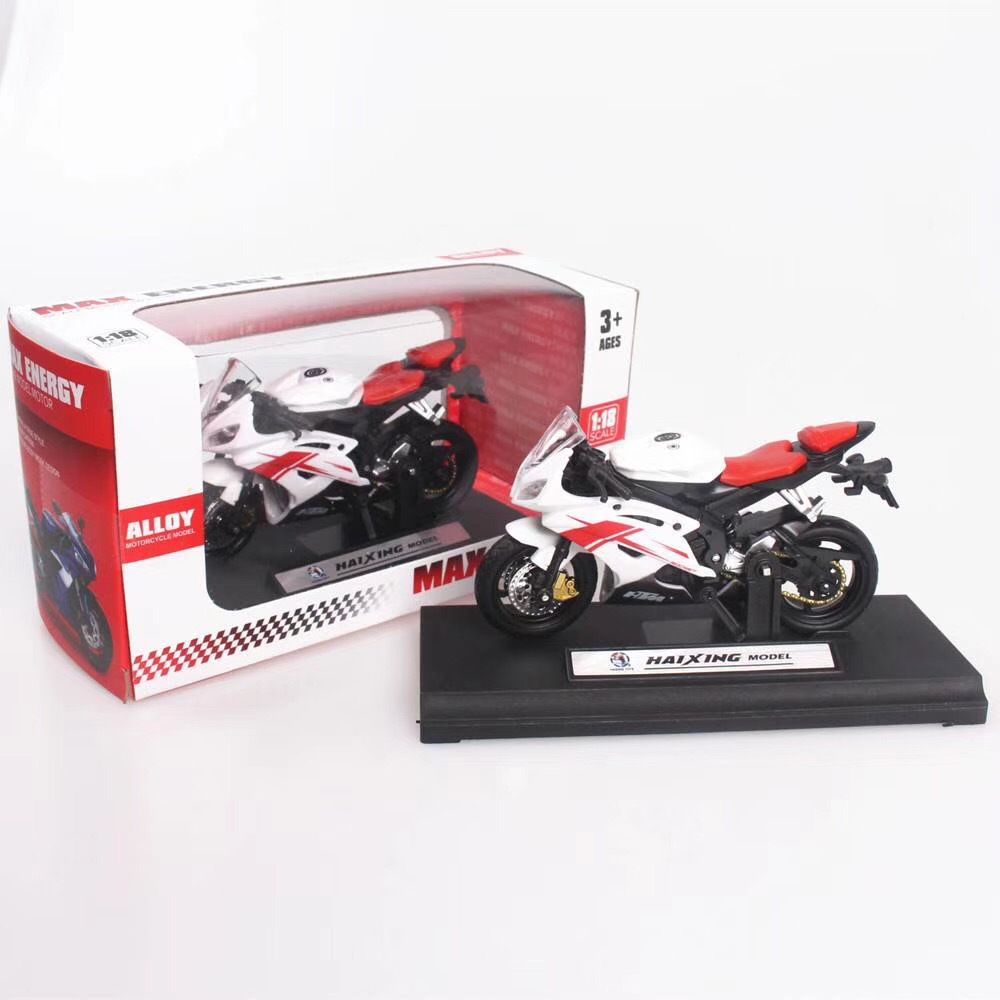 New 1:18 alloy motorcycle simulation locomotive model baking cake decoration scene ornaments.