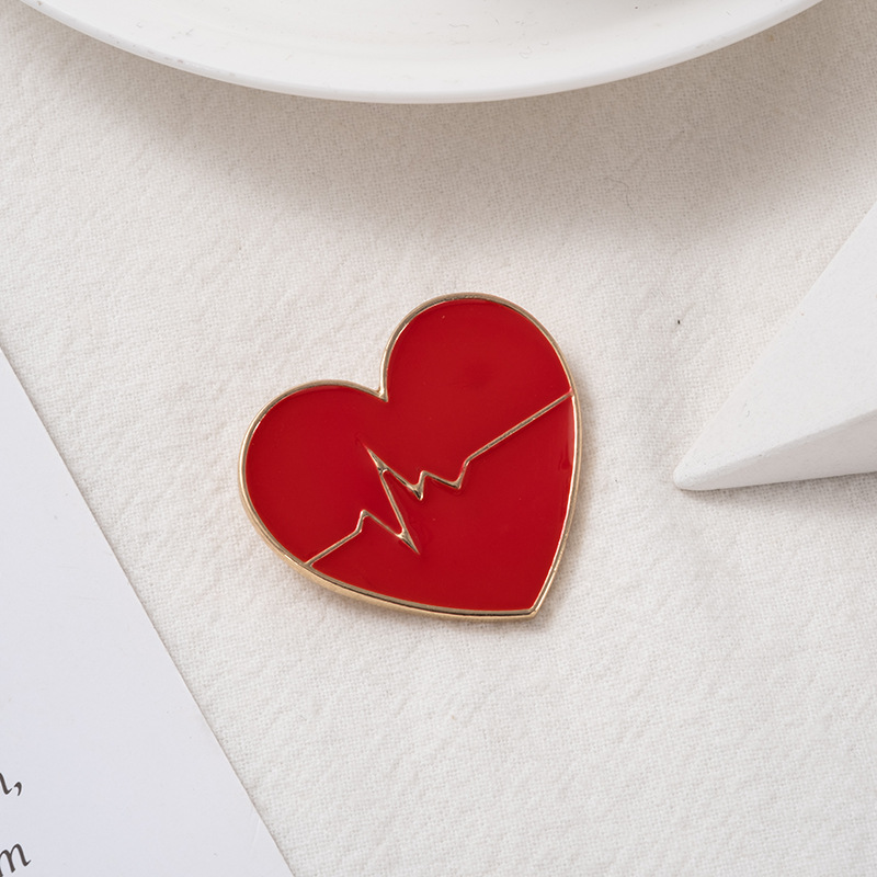 Creative Cartoon Brooch Doctor Nurse Medical Pin Oil Dropping Silk Towel Buckle Badge Jewelry Cute High-end Brooch
