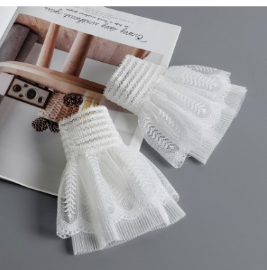 Accessories Elegant Chanel Three-dimensional Lace Decorative Cuff Fake Collar
