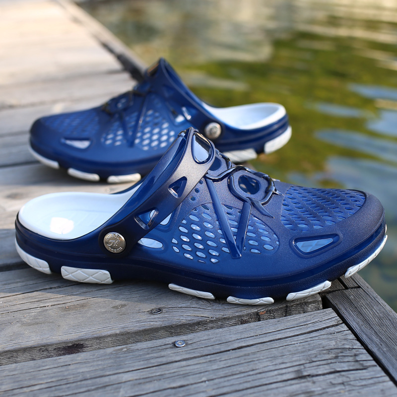 2023 Summer foreign trade new couple sandals closed toe hollow jelly shoes breathable large size men's beach hole shoes