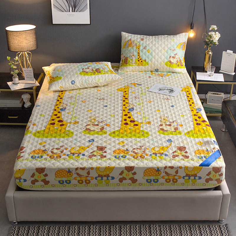 Foreign trade waterproof quilted bedspread solid color thickened Simmons mattress cover non-slip protective cover urine-proof bedspread wholesale